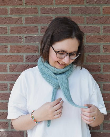 GLORIA scarf (EN)