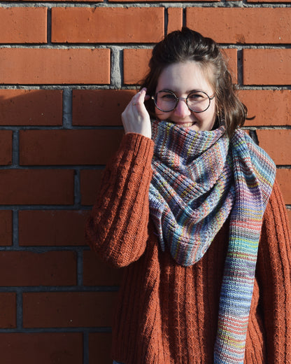SISU shawl (EN)